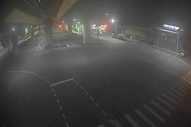 環中路/青海路(右側車流往台灣大道)