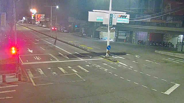 五權南路/高工路(右側車流往中投公路)