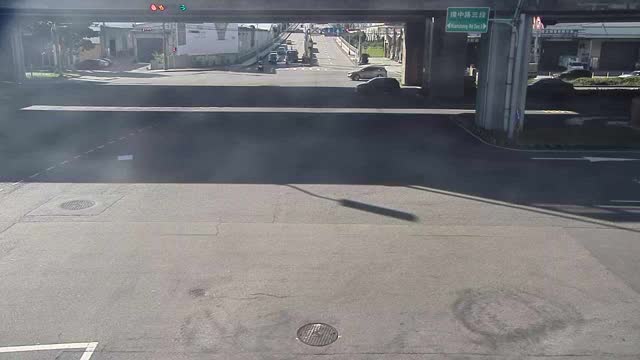 朝馬路/環中路(往工業區拍攝)