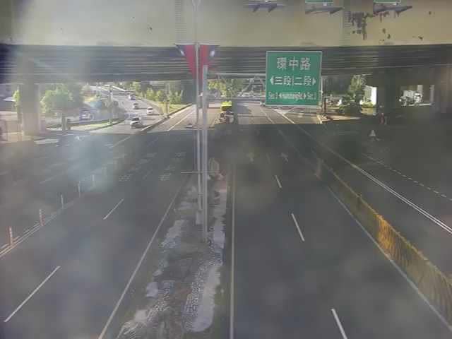 台灣大道/台74高架橋下(右側車流往台中交流道)