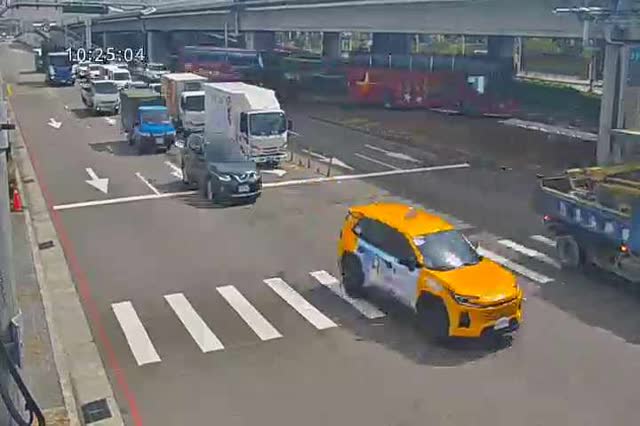 環中路/凱旋路(車流往台灣大道)