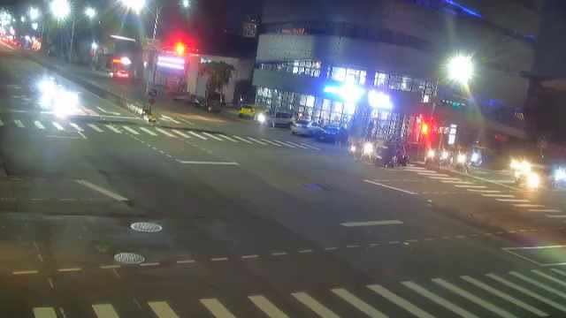 (i)中科路/河南路(右側車流往文心路)Zhongke Rd./Henan Rd.(Right side Traffic flow to Wenxin Rd.)