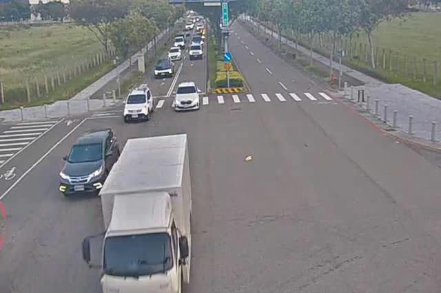 凱旋路/港隆街(右側車流往河南路)