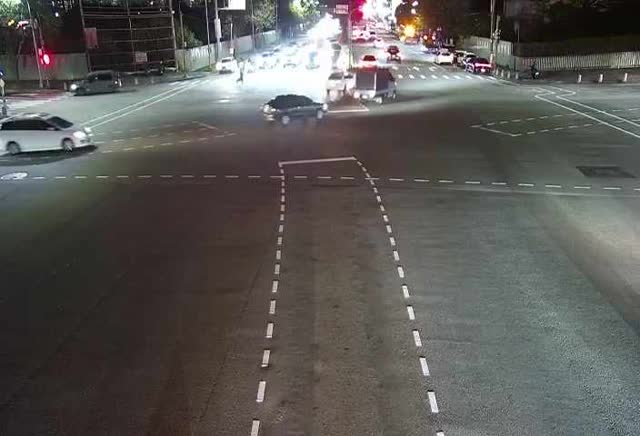 太原路/環中東路東側(右側車流往北屯路)