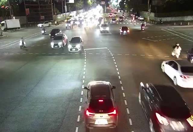 太原路/環中東路東側(右側車流往北屯路)