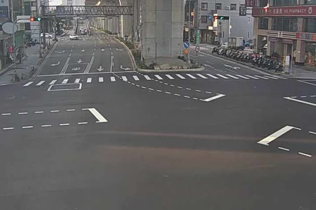 環中東路/東山路(右側車流往太原路)