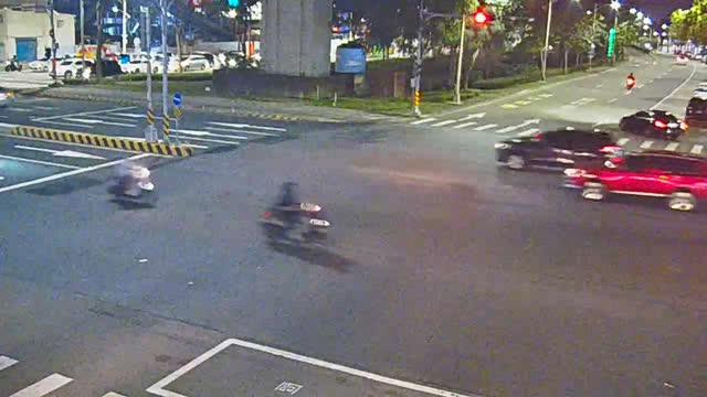 環中路/中山路(右側車流往崇德路)