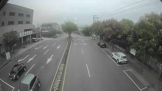 松竹路/松竹一路(右側車流往環中東路)