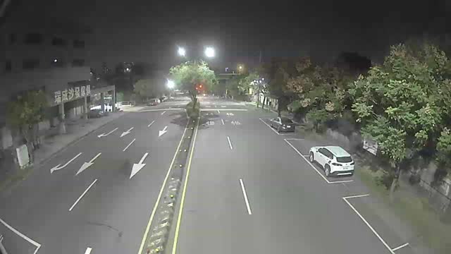 松竹路/松竹一路(右側車流往環中東路)