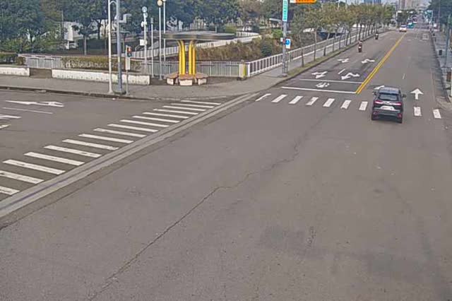 黎明路/廣福路(車流往中清路)