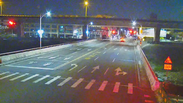 太平路/甲堤路(右側車流往環中東路)Taiping Rd./Jiati Rd.(Right side Traffic flow to Huanzhong E. Rd.)
