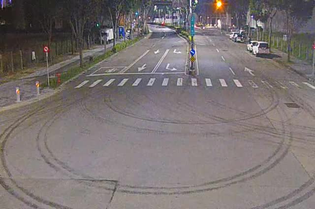 經貿路/經貿五路(右側車流往黎明路) Jingmao Rd./Jingmao 5th Rd (Right side Traffic flow to Liming Rd.)