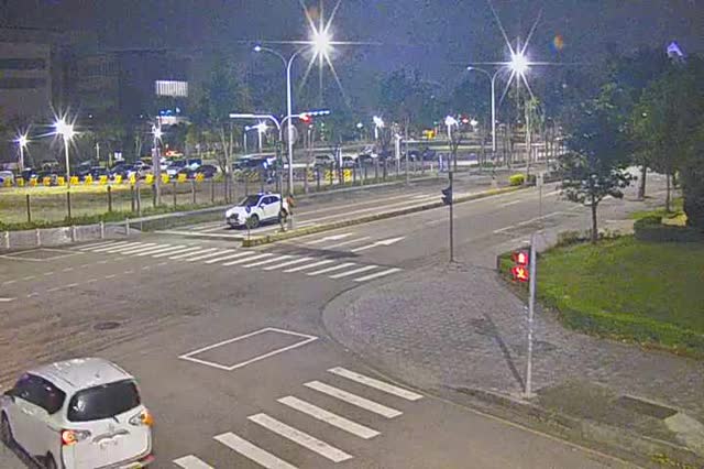 經貿路/經貿七路(監控經貿8地停車場)