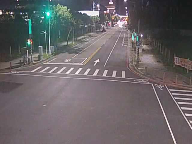 崇德十九路/豐樂一街(右側車流往崇德路) Chongde 19th Rd./Fengle 1st St. (Right side Traffic flow to Chongde Rd.)