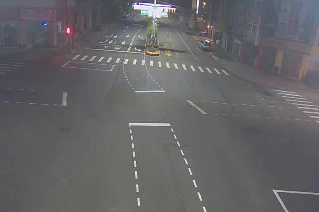 中清路/敦化路(右側車流往文心路)