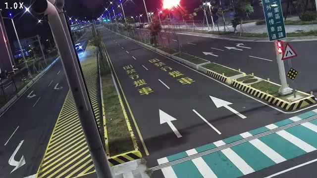 市政路/安和路(右側車流往工業區一路)