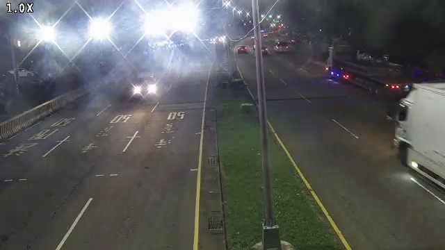 向上路六段 (右側車流往環中路)