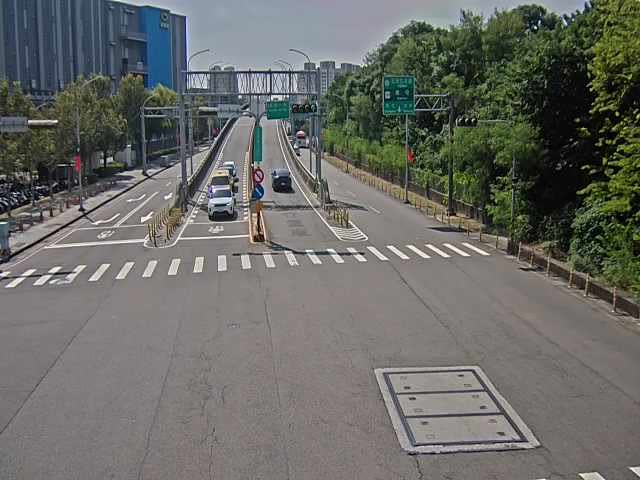 高鐵路/高鐵一路(往高鐵陸橋拍攝)