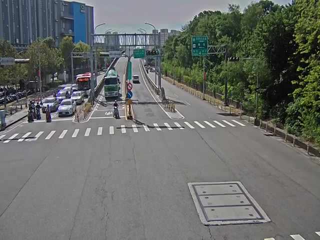 高鐵路/高鐵一路(往高鐵陸橋拍攝)