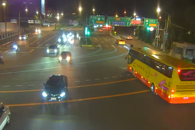 152-堤頂大道1段與港墘路口往北