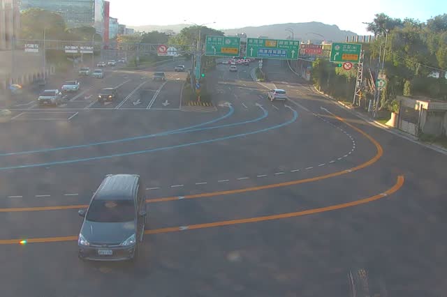 152-堤頂大道1段與港墘路口往北