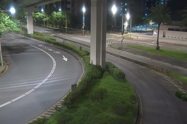218-經貿一路環東大道槽化島
