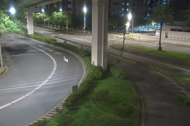 218-經貿一路環東大道槽化島