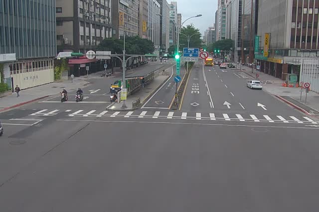 310-松江路與長春路口