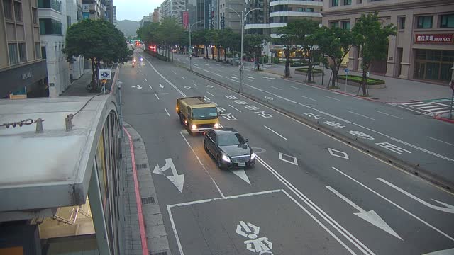 311-松江路與民生東路口