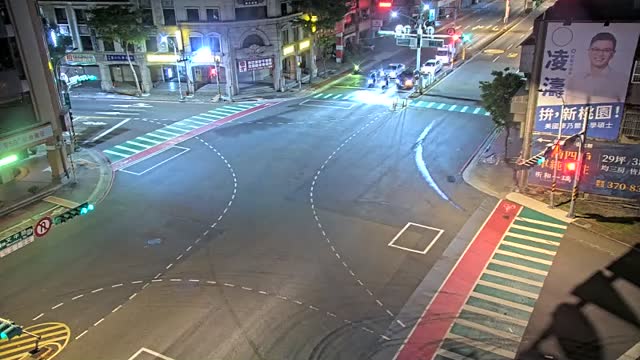 大興西路三段與文中路旁路側(昇降桿)