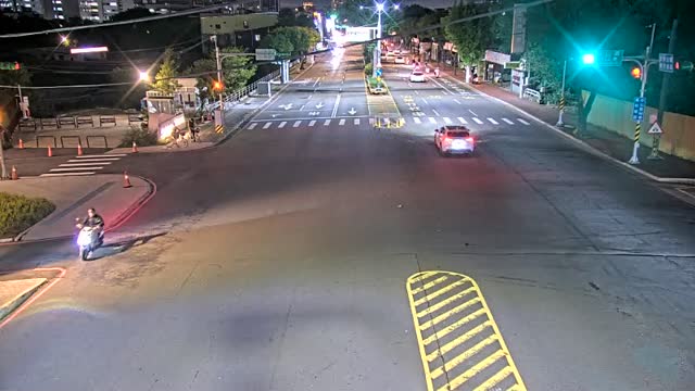 中山路-中山路1562巷中央分隔島
