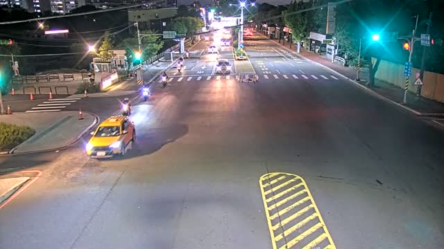 中山路-中山路1562巷中央分隔島