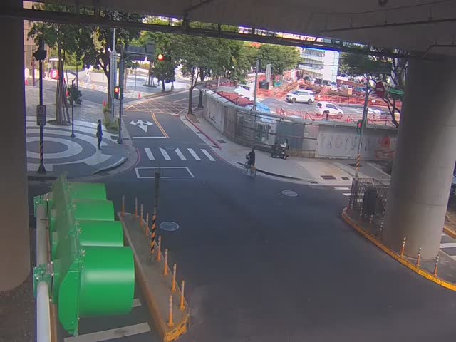 高鐵南路二段與民權路四段路口