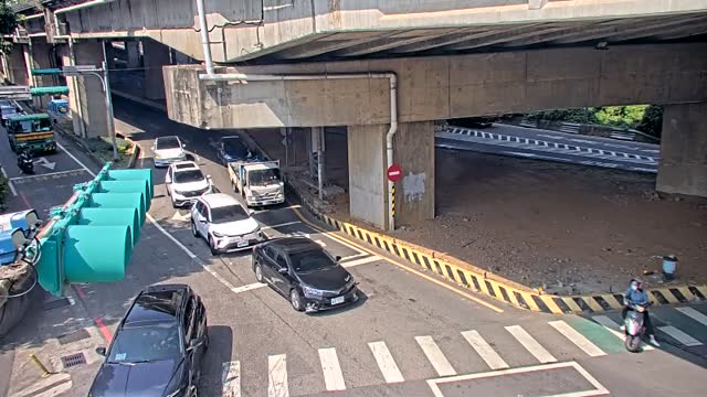 延平路台66交流道南側出口匝道路口(台66橋下或匝道路口號誌桿)