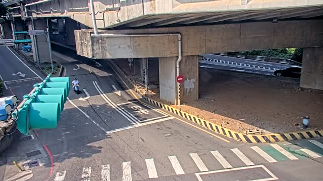 延平路台66交流道南側出口匝道路口(台66橋下或匝道路口號誌桿)
