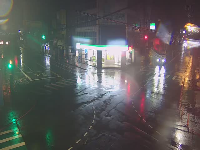 慈湖路與復興路口(EASYSHOP前號誌桿)
