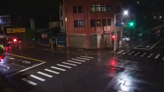 復興路中華路口(中華路廣告企業設對面號誌桿)