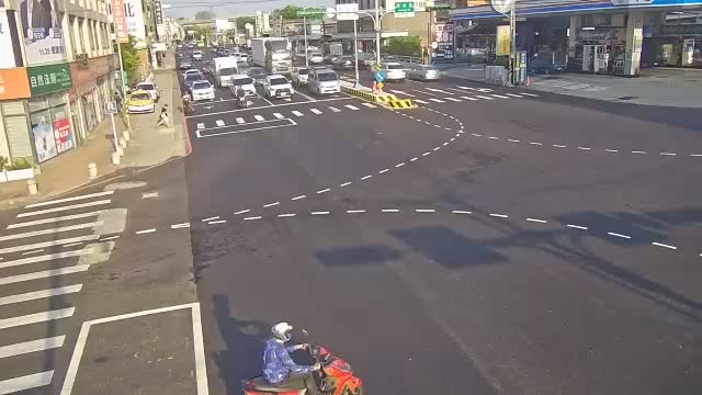中山北路環東路口(善騰廣告前板分隔島號誌桿)