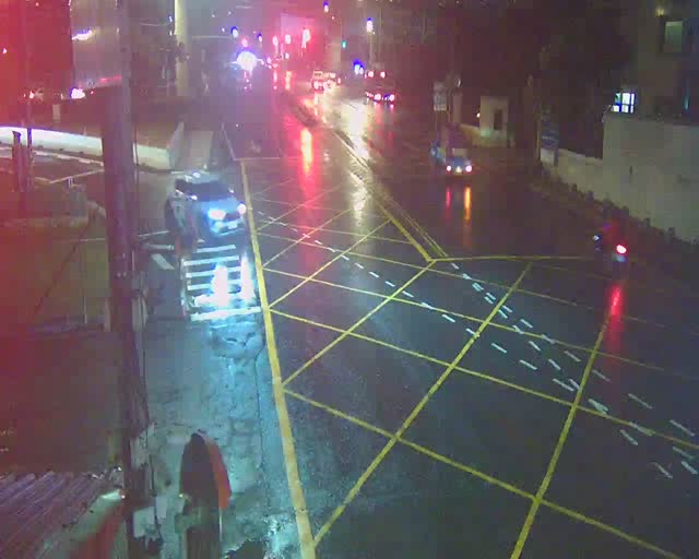 高獅路與青年路口