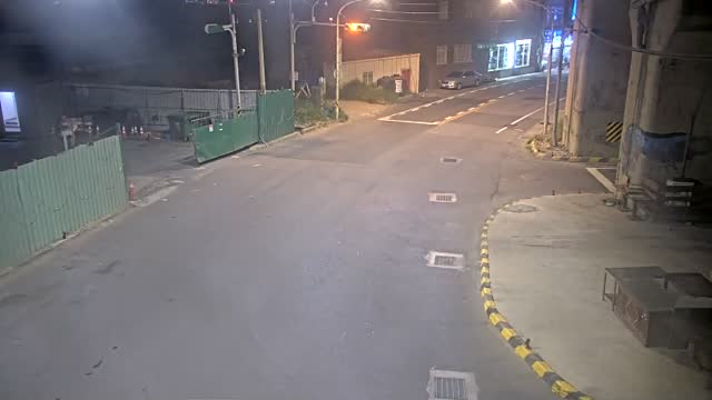 西濱路一段與漁港路口(北端)