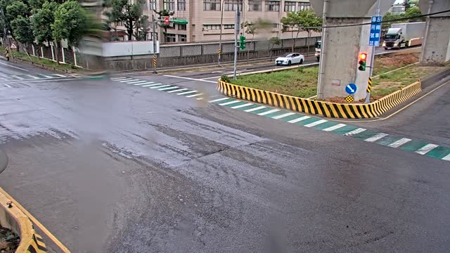 台31線高鐵南路六段與梅高路