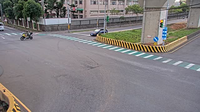 台31線高鐵南路六段與梅高路